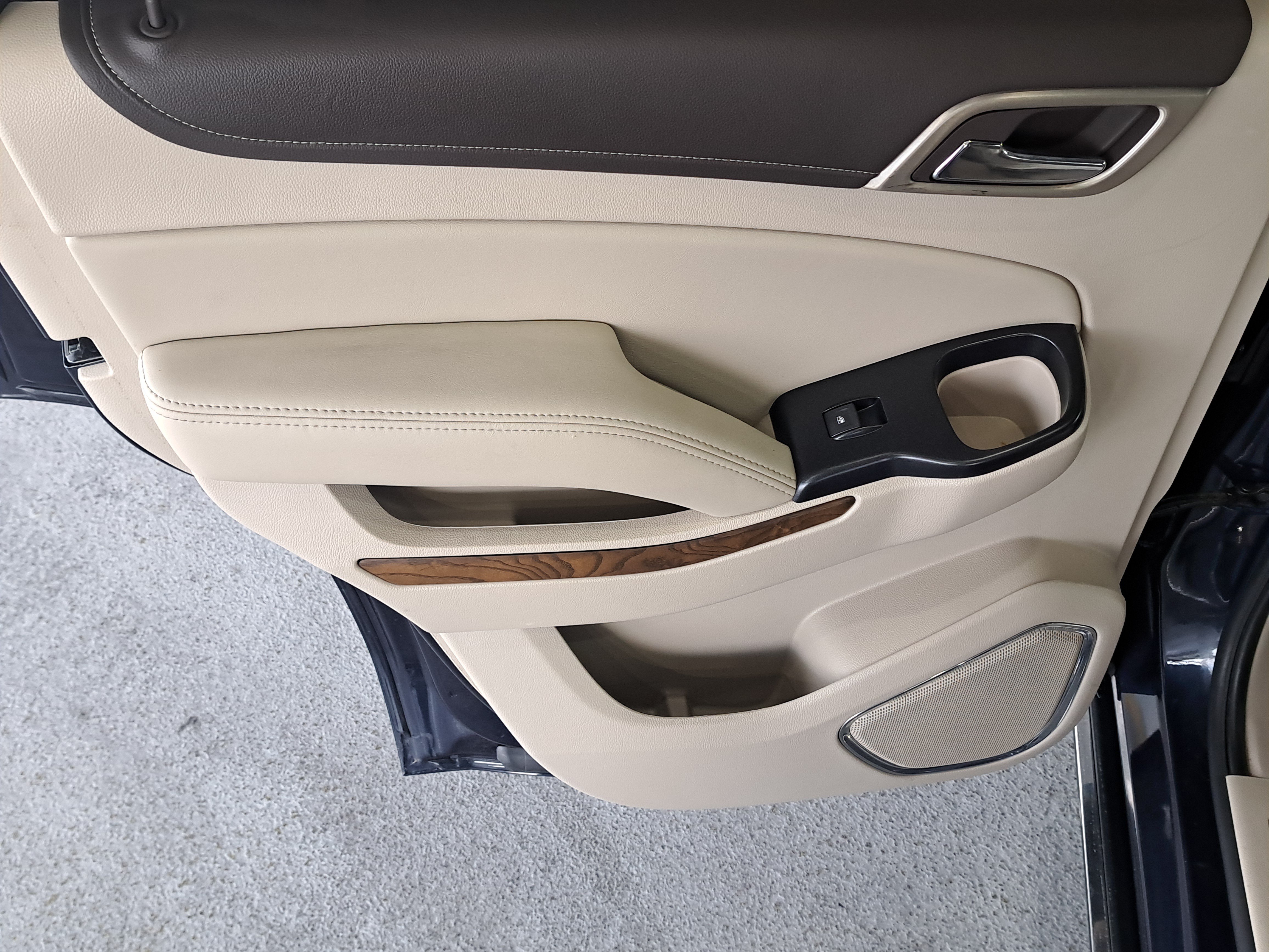 Used 2020 GMC Yukon Denali AWD/4WD image 11