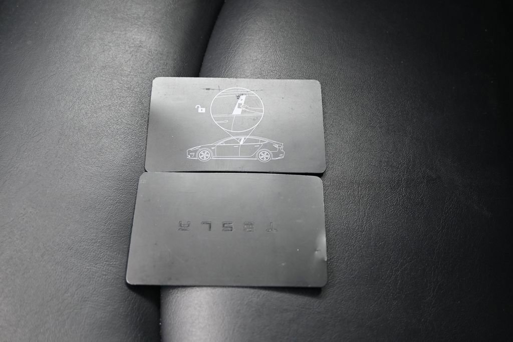 Used 2018 Tesla Model 3 Long Range image 33