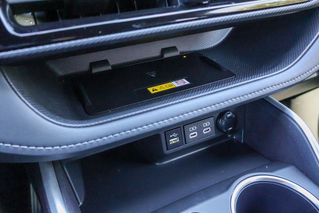 Used 2024 Toyota Highlander XSE FWD image 17