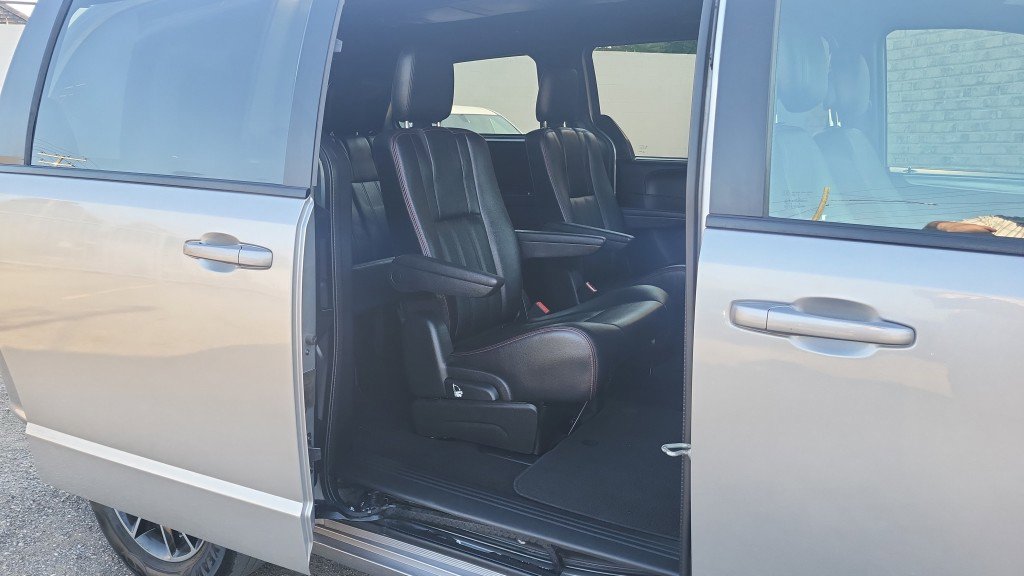 Used 2019 Dodge Grand Caravan GT image 22