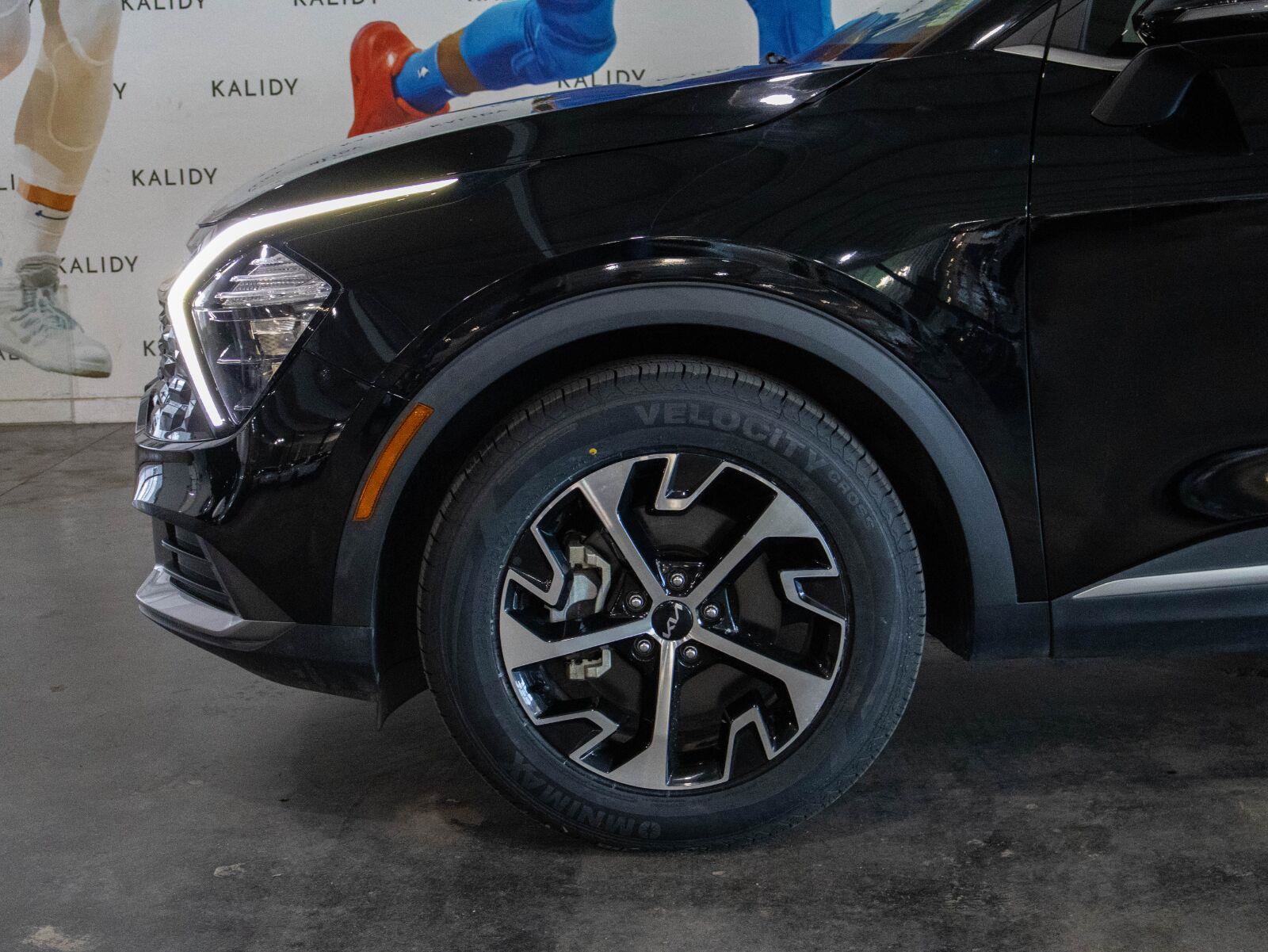 Used 2023 Kia Sportage EX FWD image 16