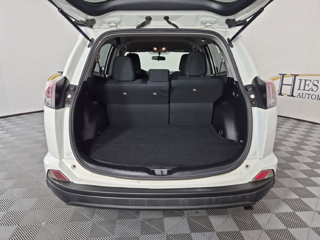 Used 2016 Toyota RAV4 LE FWD image 30