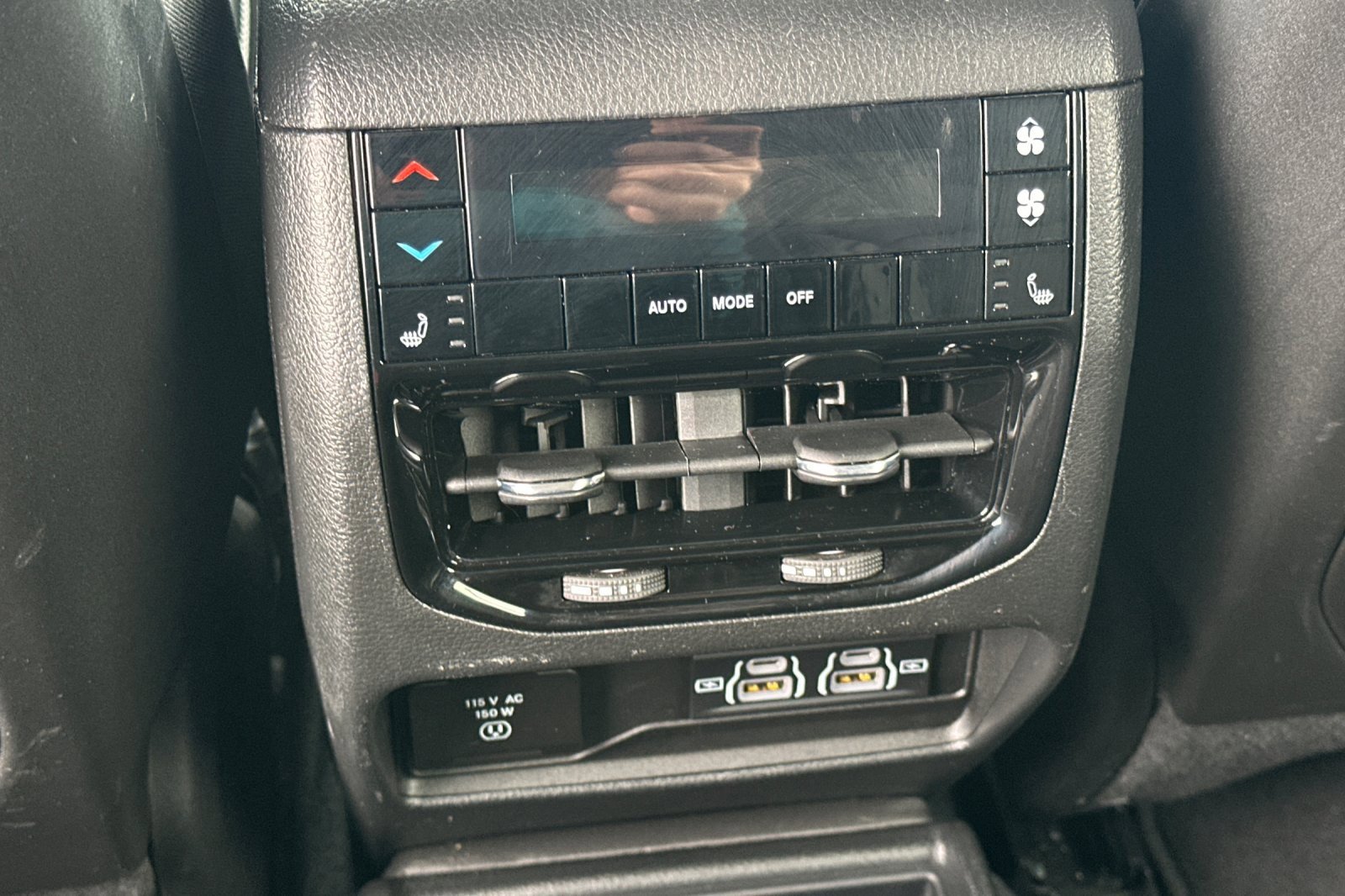 Used 2023 Jeep Grand Cherokee L Limited w/ Trailer Tow Group (B) image 43