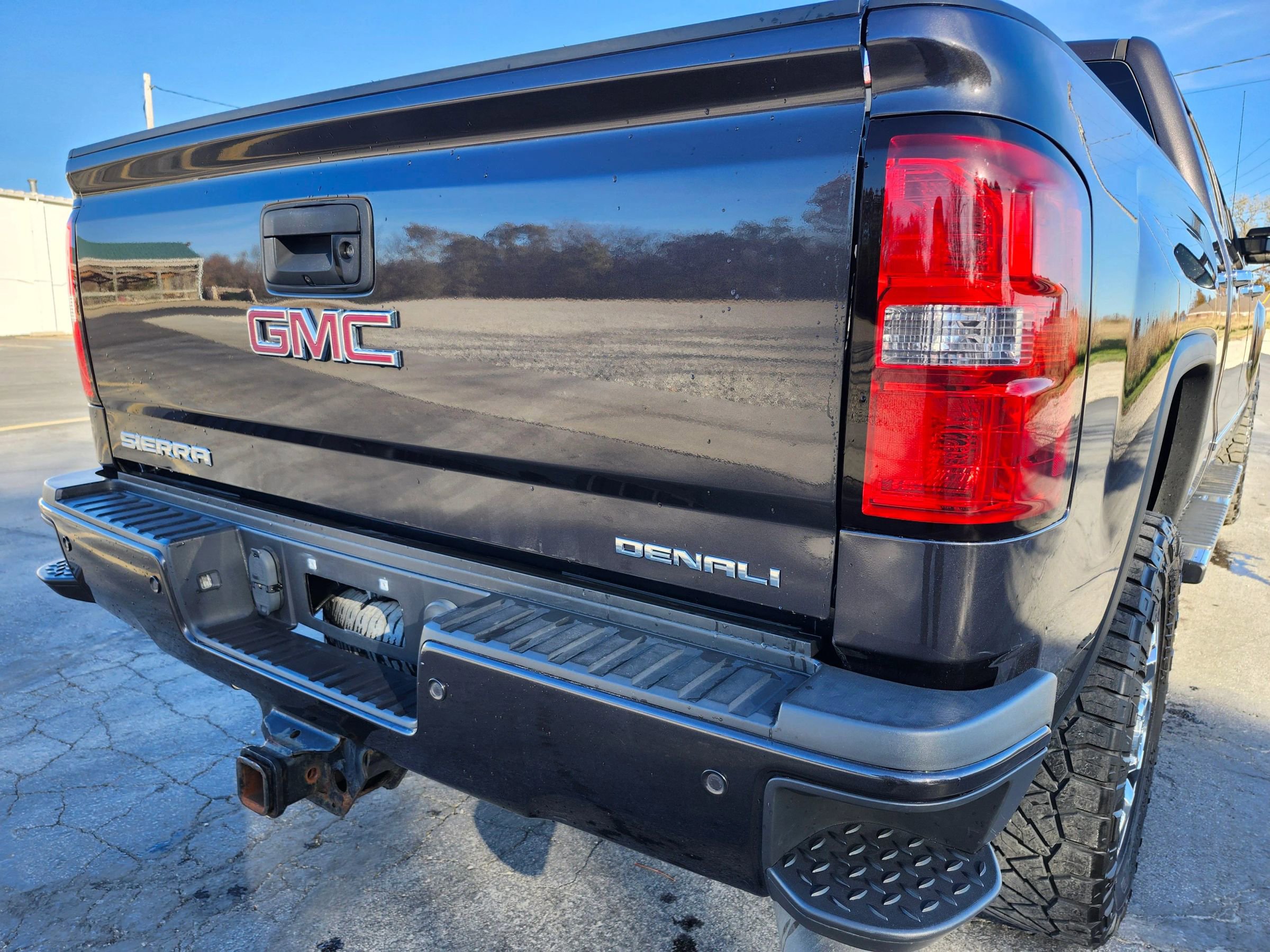 Used 2016 GMC Sierra 2500 Denali w/ Duramax Plus Package image 6