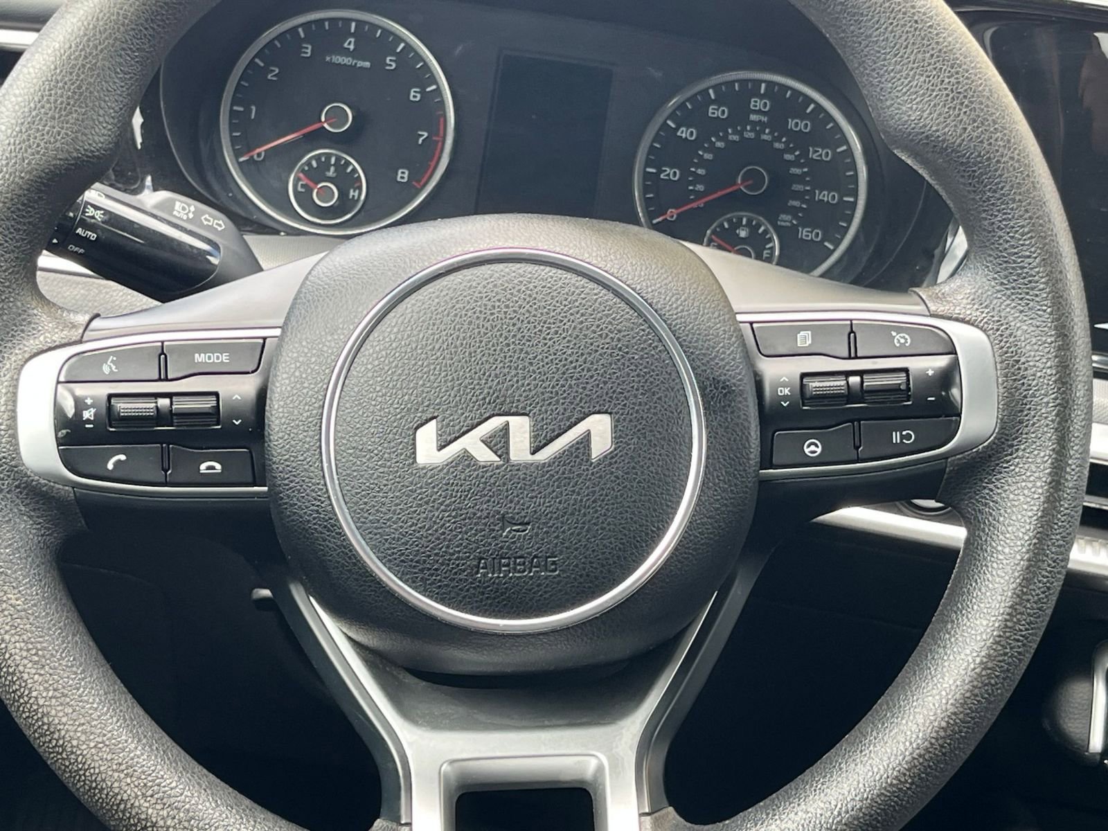 Used 2023 Kia K5 LXS image 27