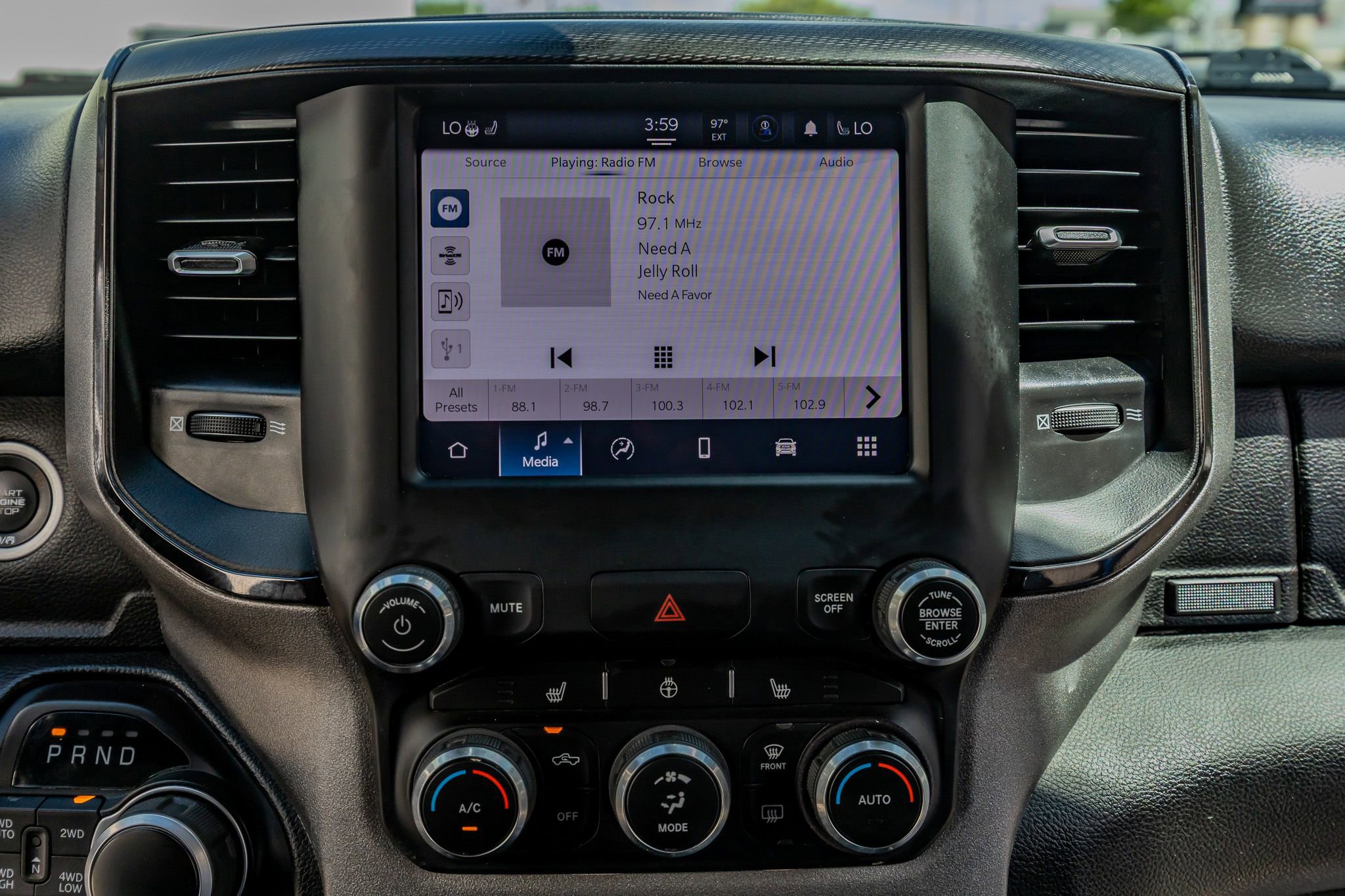 Used 2023 RAM 1500 Big Horn image 26