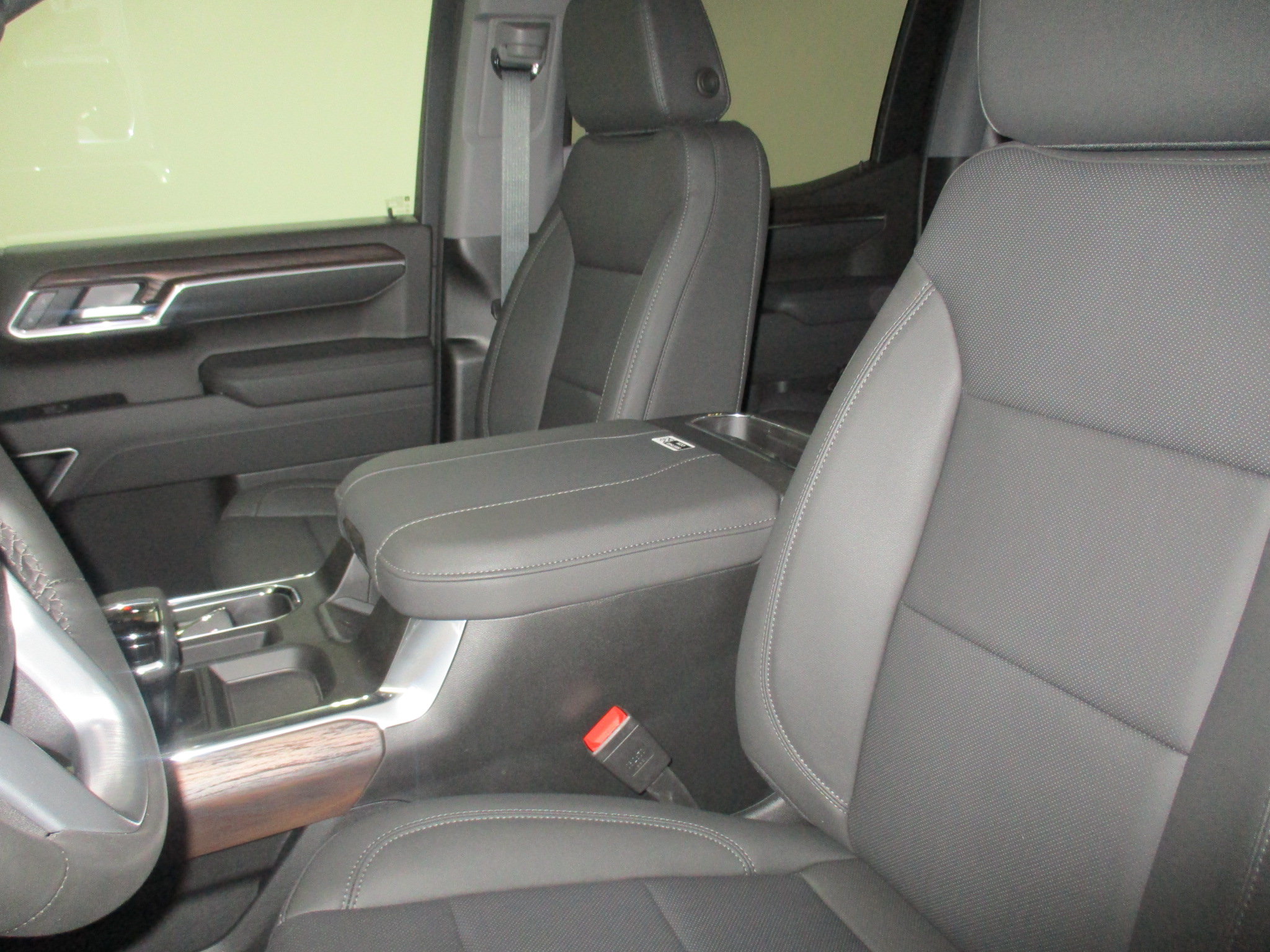 New 2026 GMC Sierra 1500 SLT w/ SLT Premium Package image 24