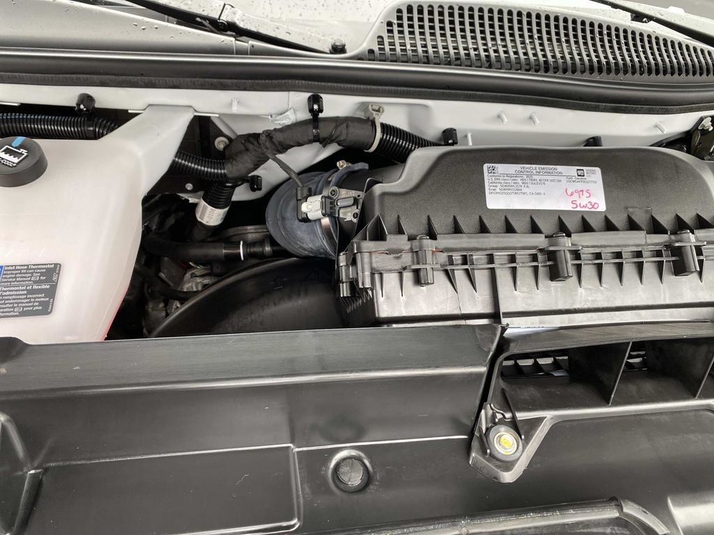 Used 2025 Chevrolet Express 2500 w/ Driver Convenience Package RWD image 33