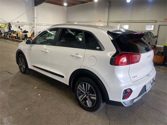 Used 2022 Kia Niro EX Premium image 6