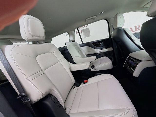 New 2026 Lincoln Aviator 2WD image 31