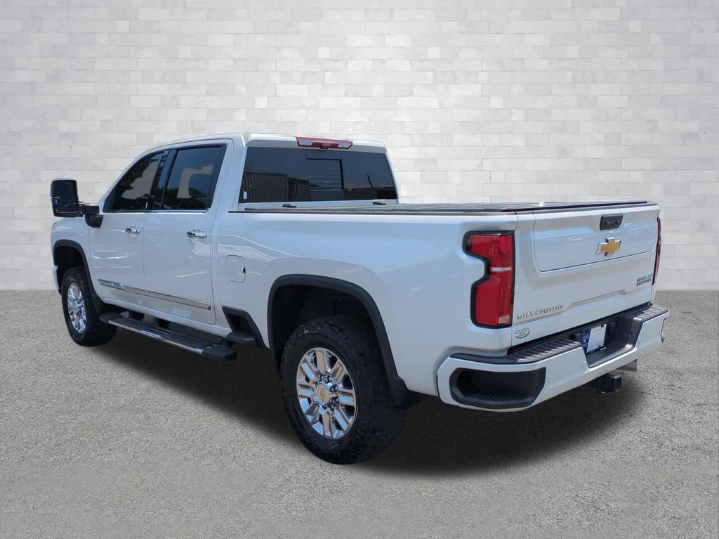 Used 2024 Chevrolet Silverado 3500 High Country w/ High Country Premium Package AWD/4WD image 7