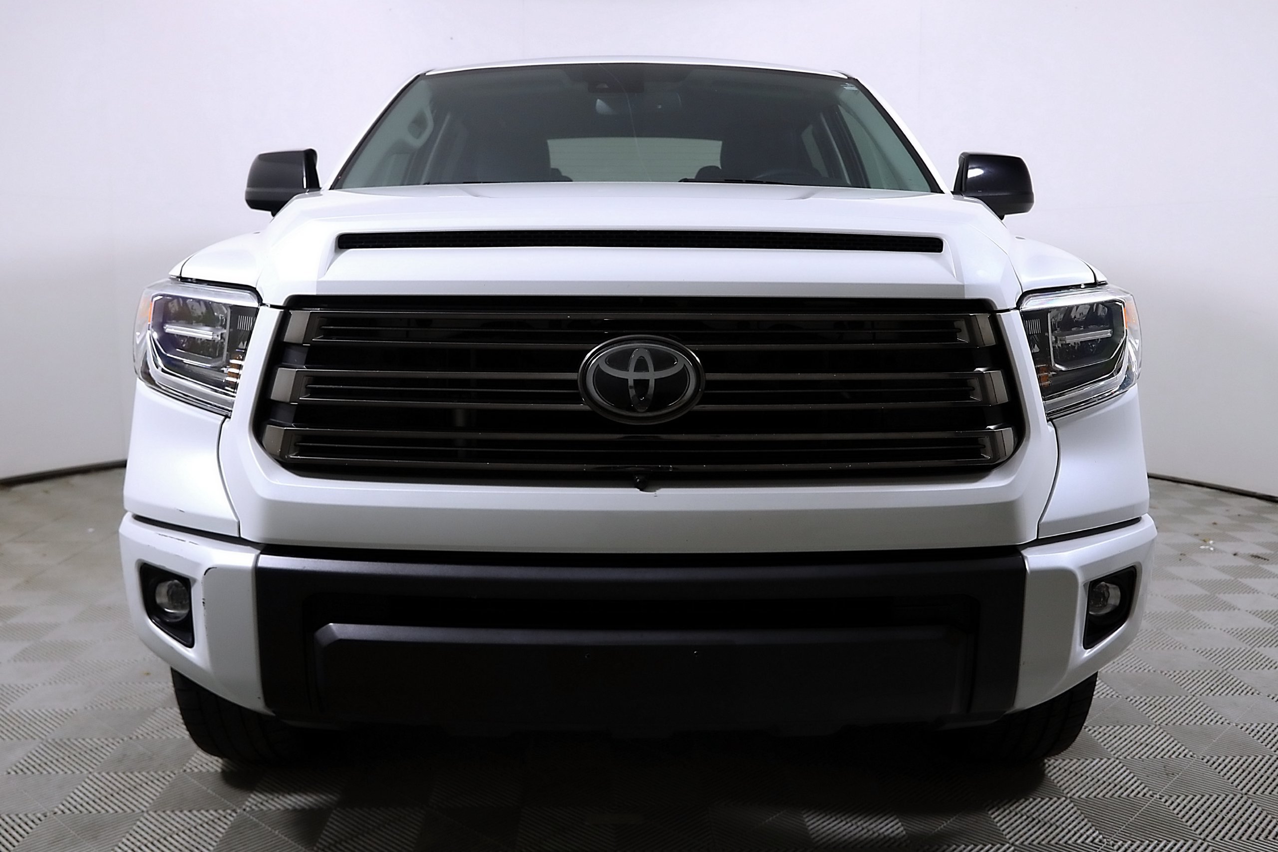 Used 2021 Toyota Tundra Limited w/ Nightshade Special Edition RWD image 5