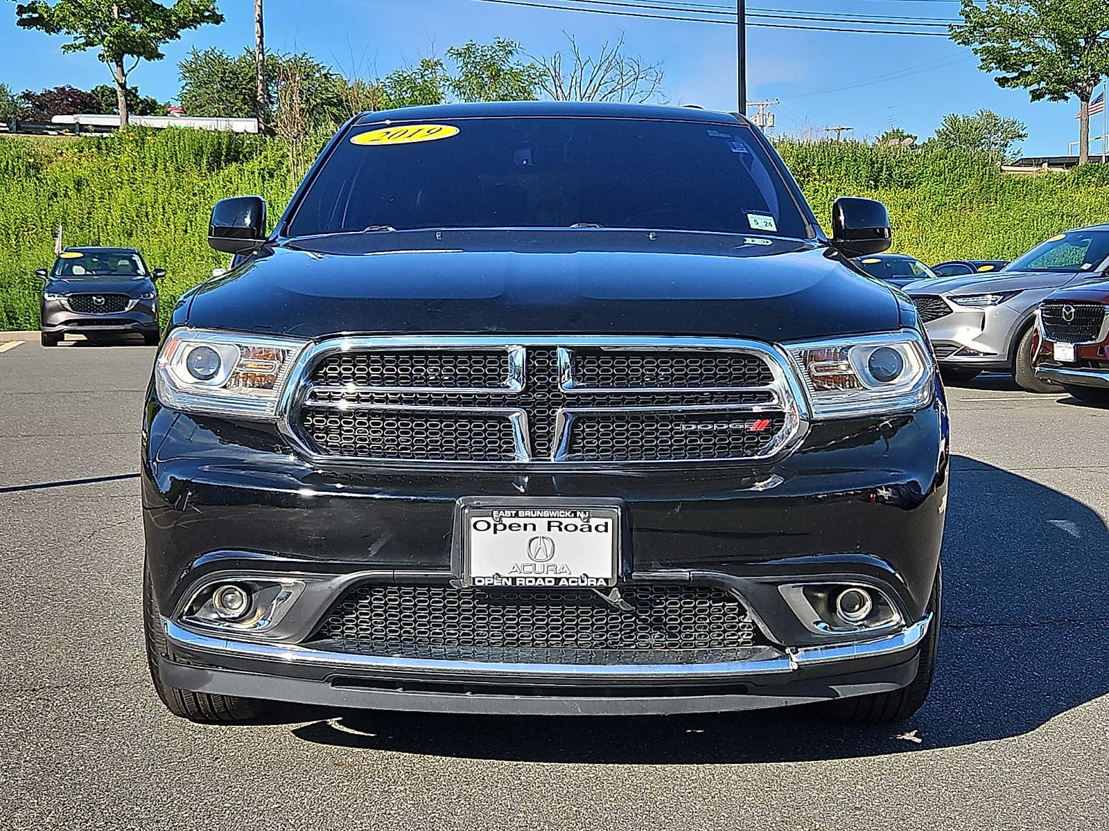 Used 2019 Dodge Durango SXT AWD/4WD image 2