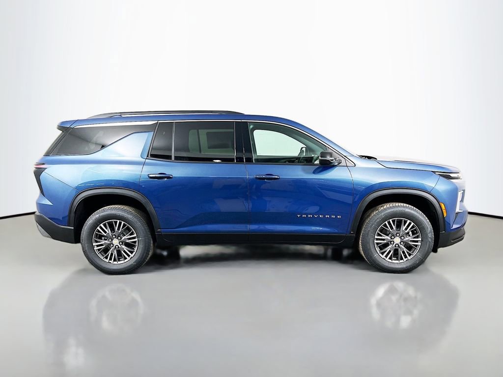 New 2026 Chevrolet Traverse LT w/ LPO, Floor Liner Package image 4
