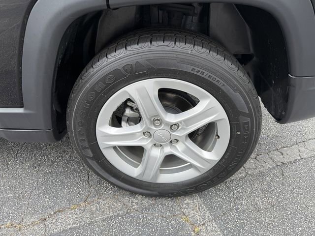 Used 2023 Jeep Compass Sport AWD/4WD image 43