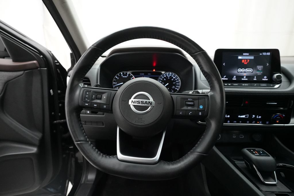 Used 2021 Nissan Rogue SV AWD/4WD image 4