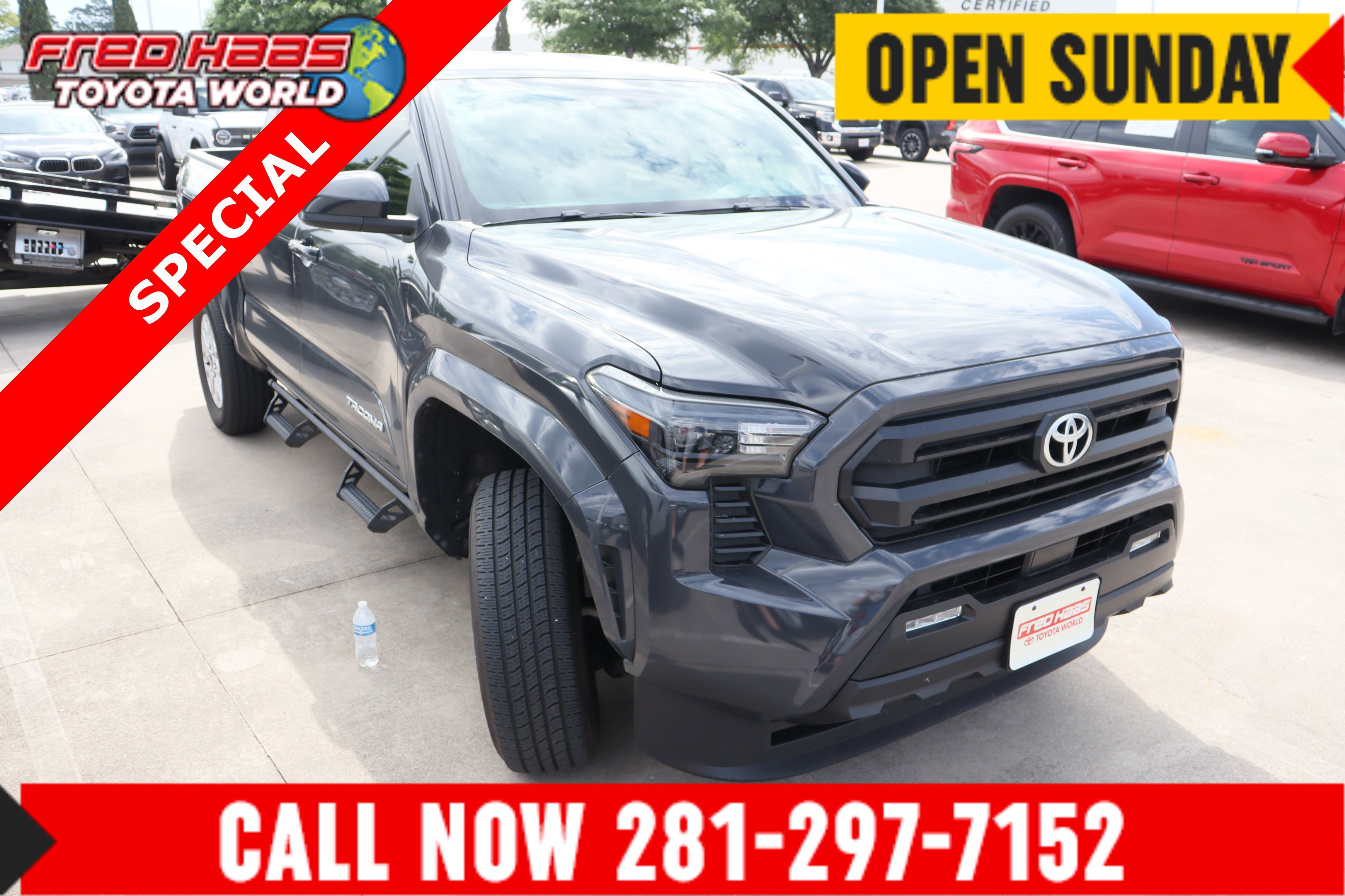 Used 2025 Toyota Tacoma SR5 image 1