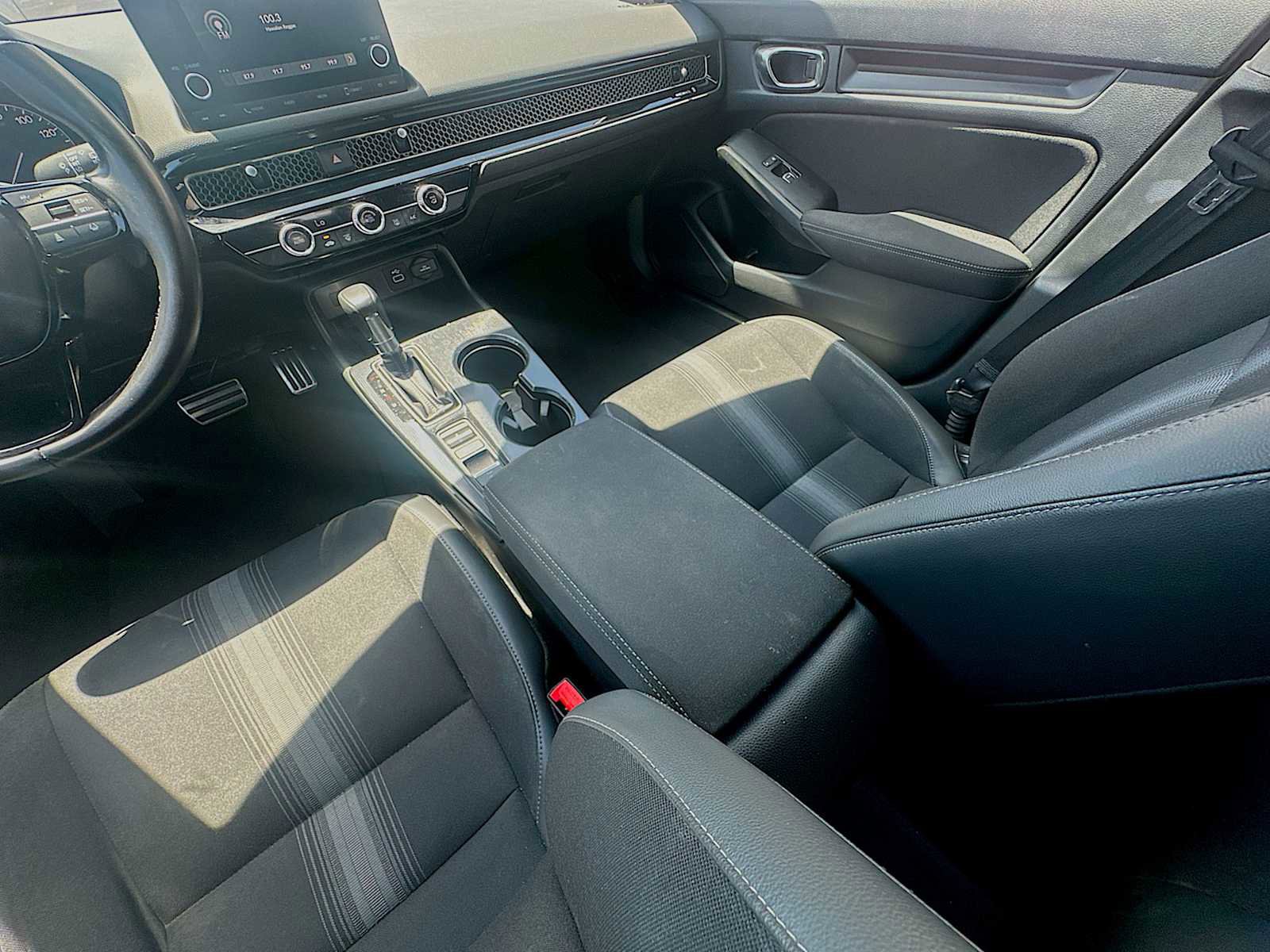 Used 2024 Honda Civic Sport image 11