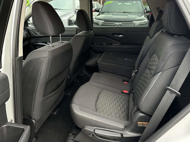 Used 2022 Nissan Pathfinder SV w/ SV Black Package image 20