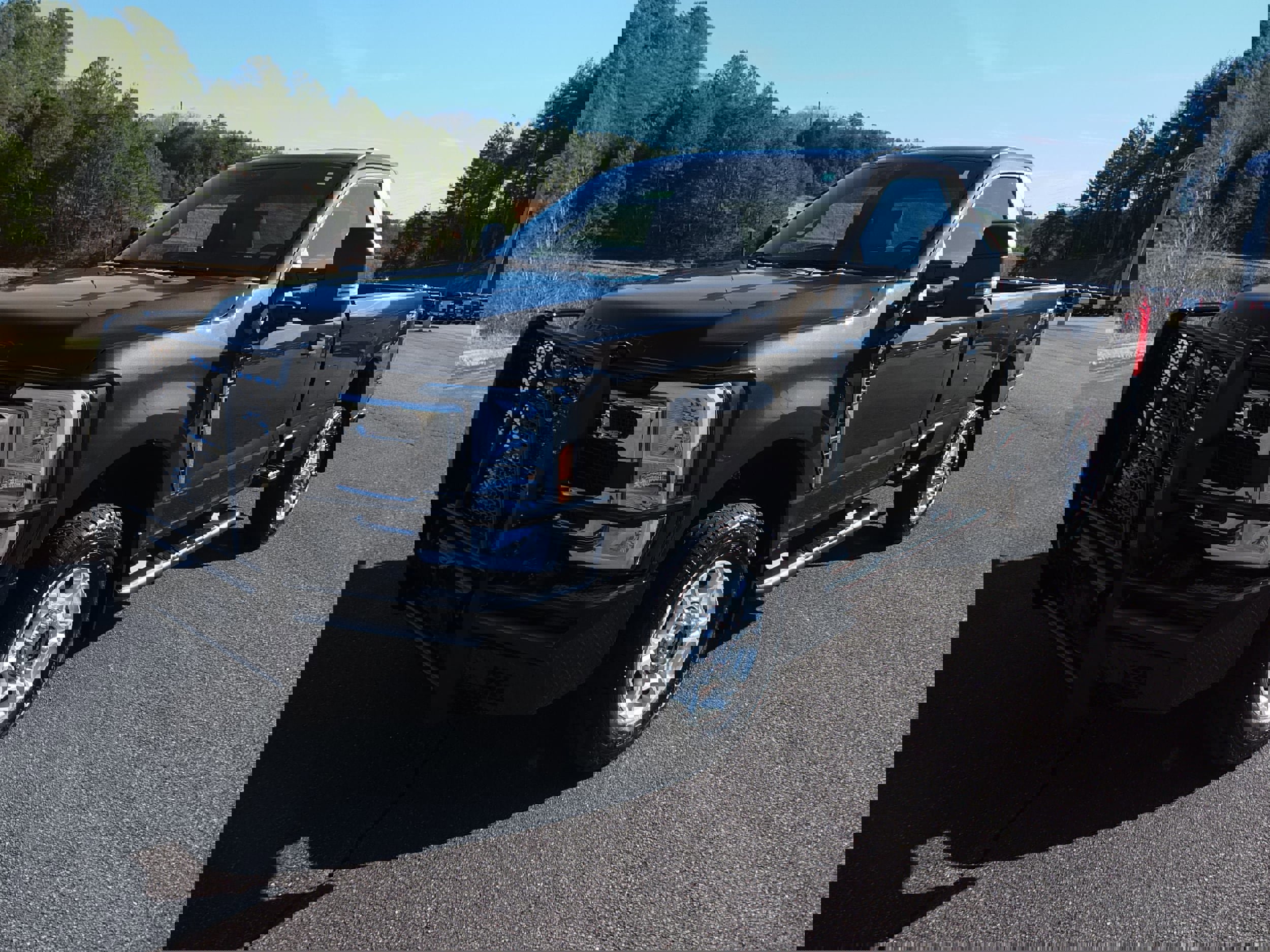 Used 2025 Ford F350 XLT image 7