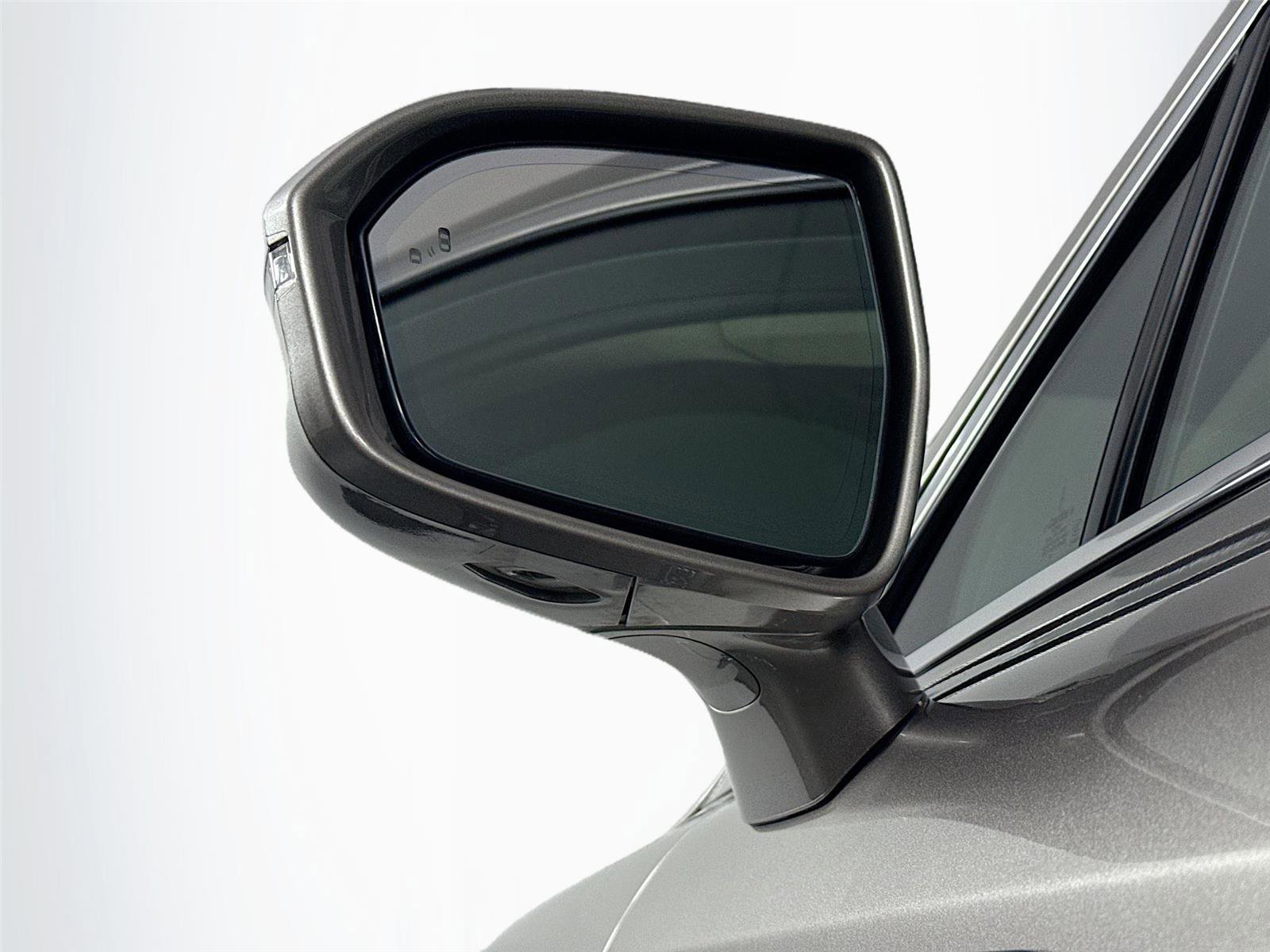 Used 2021 Lincoln Nautilus Reserve w/ Cargo Utility Package image 10