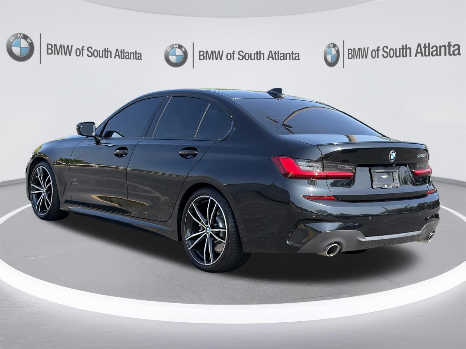 Used 2019 BMW 330i Sedan w/ M Sport Package RWD image 24