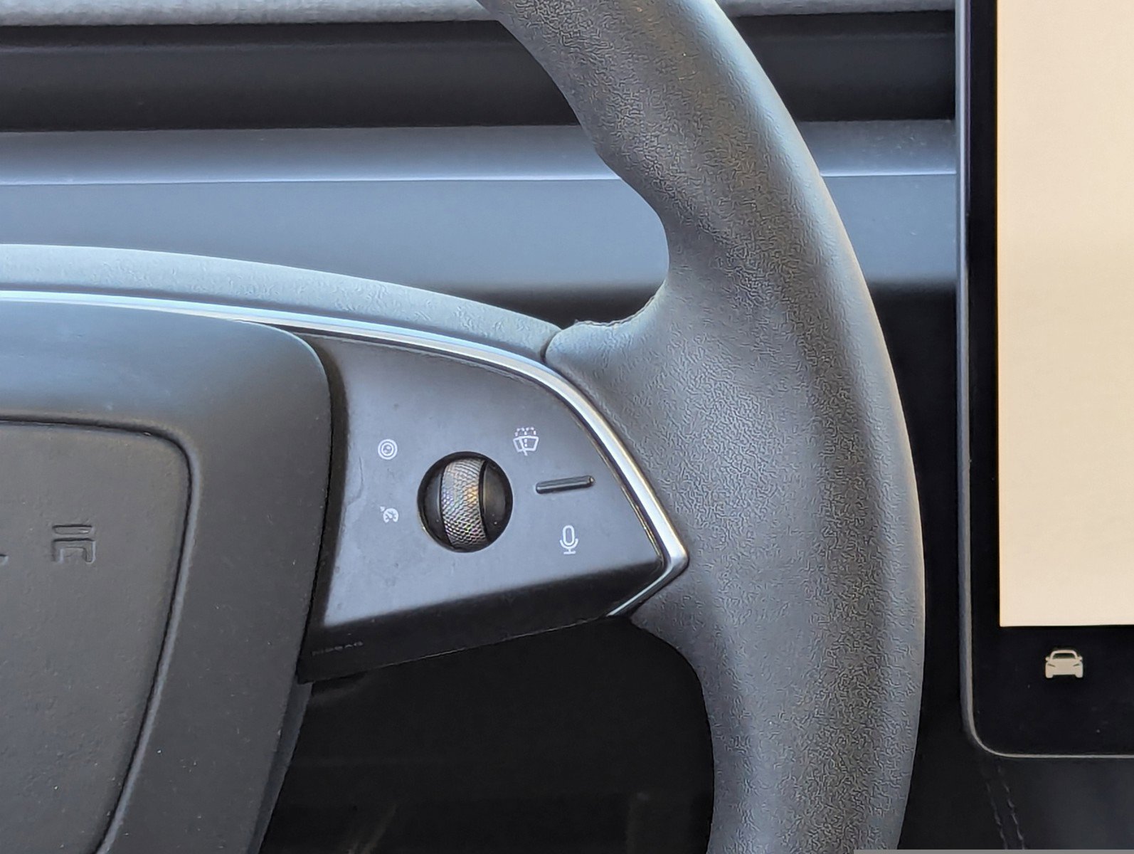 Used 2024 Tesla Model 3 Standard Range image 23