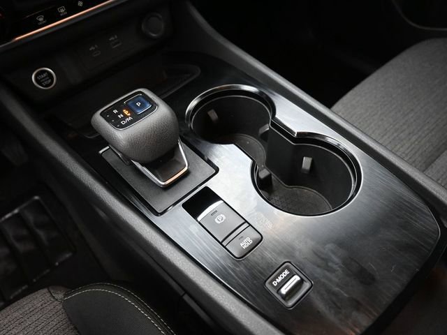 Used 2022 Nissan Rogue SV FWD image 31