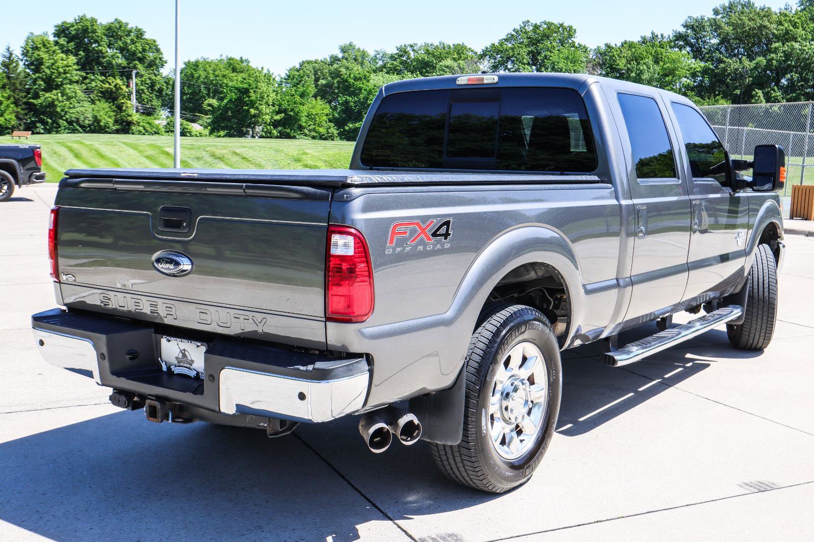 Used 2013 Ford F250 Lariat w/ Lariat Interior Pkg AWD/4WD image 16