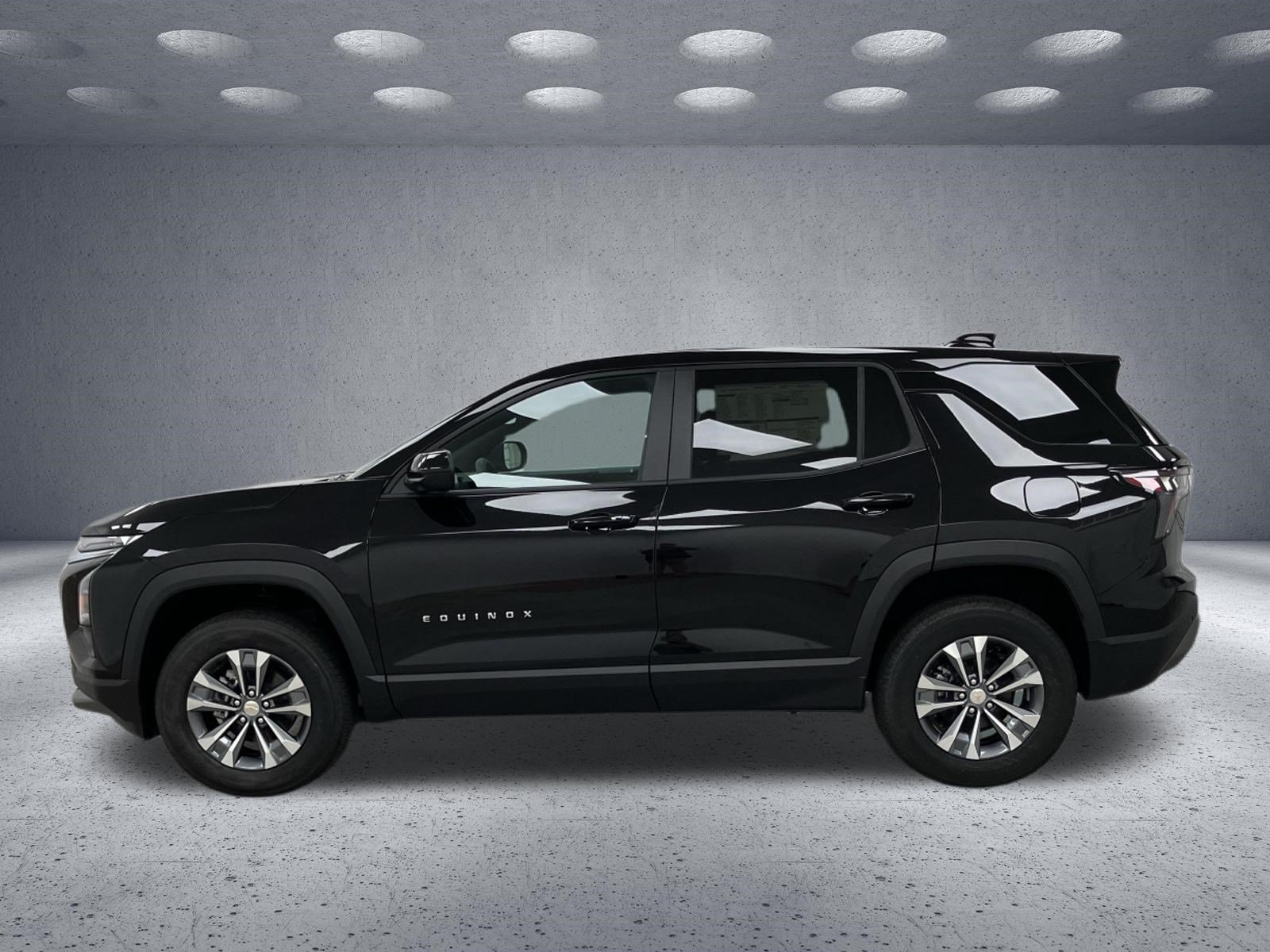 New 2027 Chevrolet Equinox LT w/ Convenience Package II FWD image 2