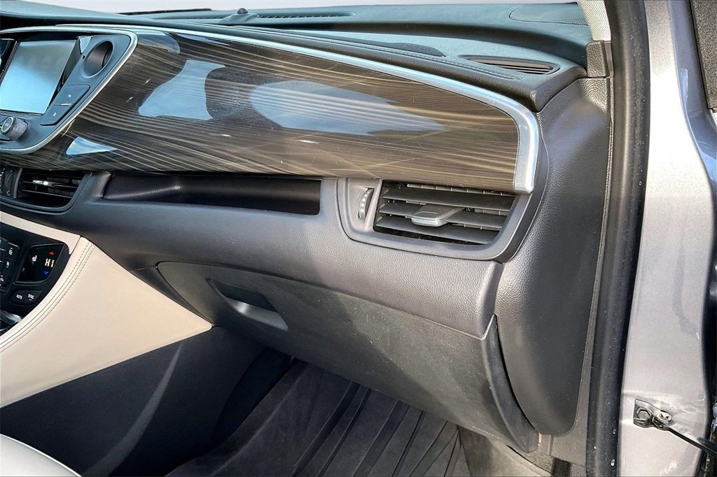 Used 2020 Buick Envision Preferred image 17
