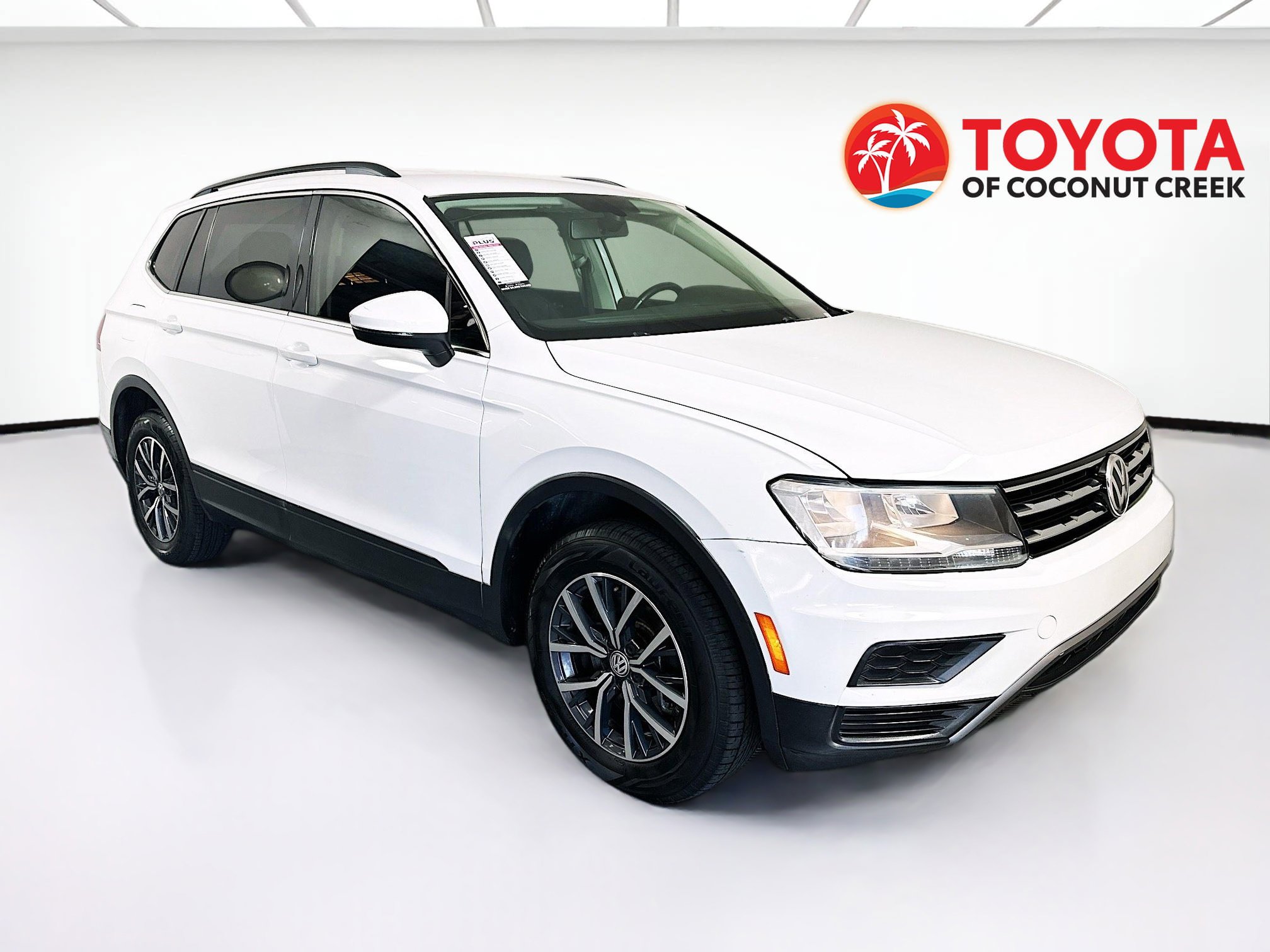 Used 2019 Volkswagen Tiguan SE FWD image 1