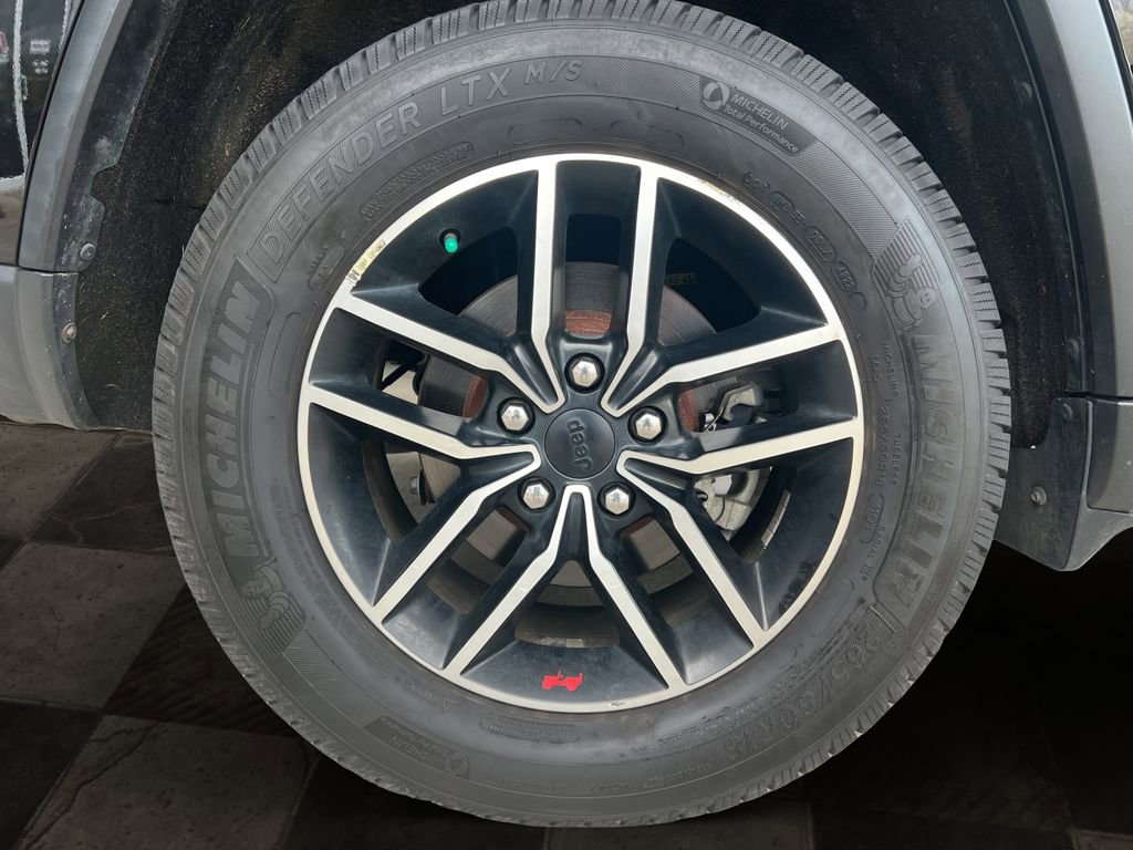 Used 2020 Jeep Grand Cherokee Trailhawk image 8