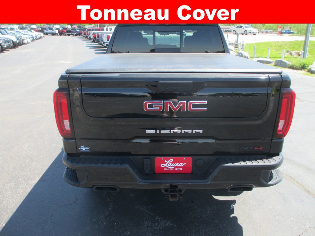 Used 2022 GMC Sierra 1500 AT4 w/ AT4 Premium Package AWD/4WD image 8