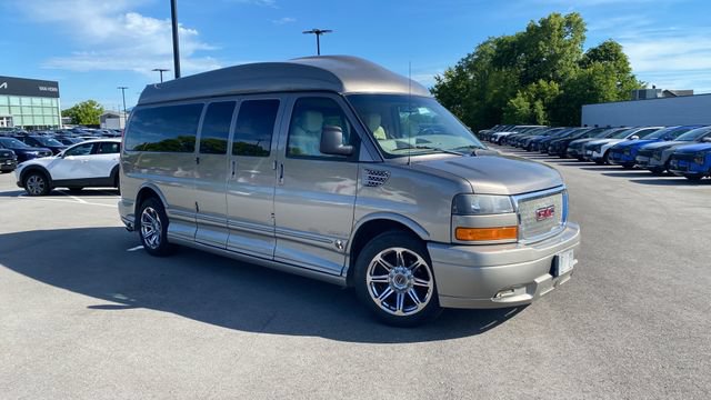 Used 2013 GMC Savana 2500 Extended RWD image 1