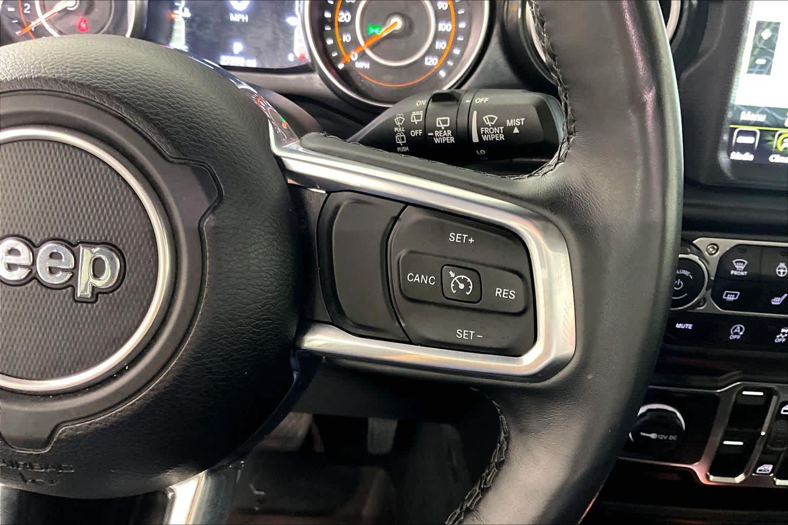 Used 2023 Jeep Wrangler Unlimited Sahara AWD/4WD image 23