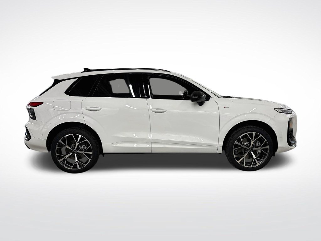 New 2026 Audi Q3 quattro 2.0T AWD/4WD image 6