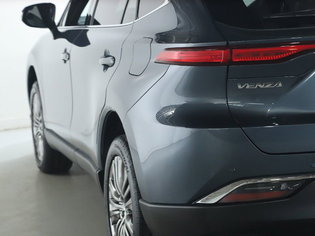 Used 2022 Toyota Venza XLE AWD/4WD image 42