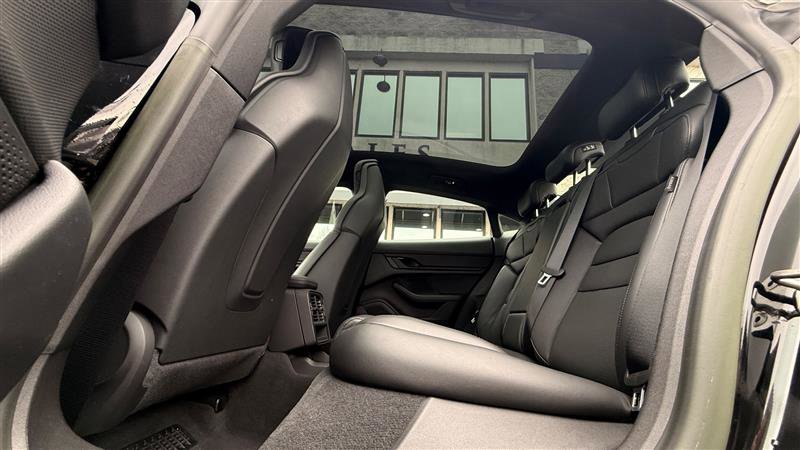 Used 2023 Porsche Taycan w/ Premium Package image 17