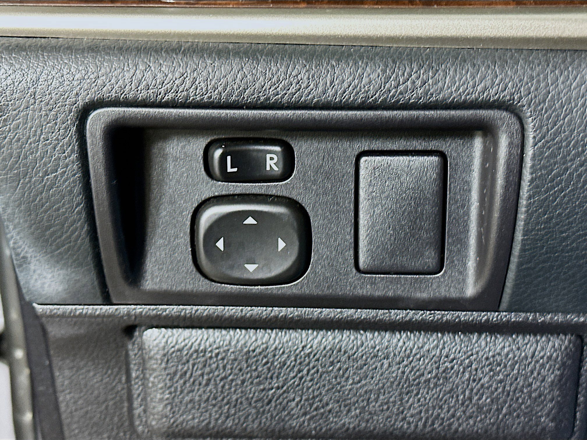 Used 2013 Lexus ES 350 w/ Premium Pkg image 17