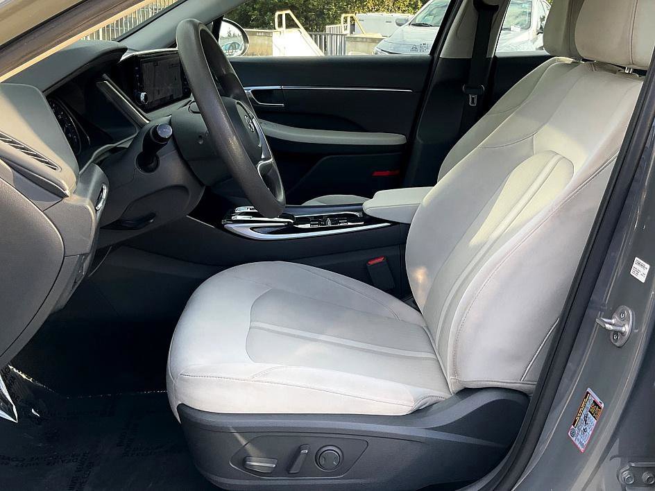 Used 2023 Hyundai Sonata SEL image 16