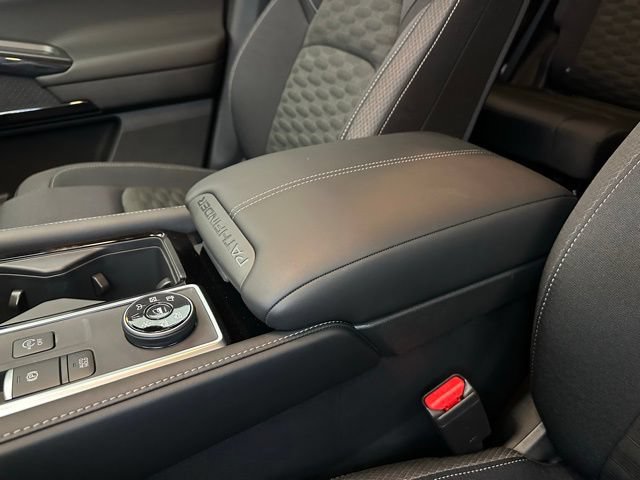 New 2026 Nissan Pathfinder SV AWD/4WD image 31