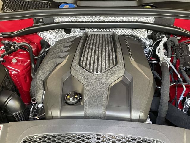Certified 2026 Porsche Macan AWD/4WD image 17