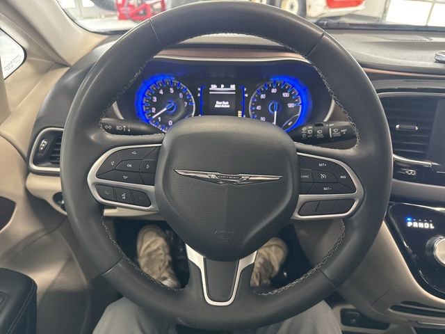 Used 2023 Chrysler Voyager LX image 35