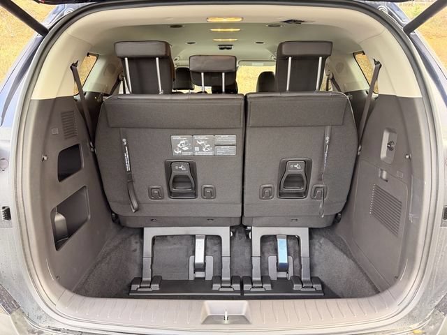 New 2026 Kia Carnival EX FWD image 25