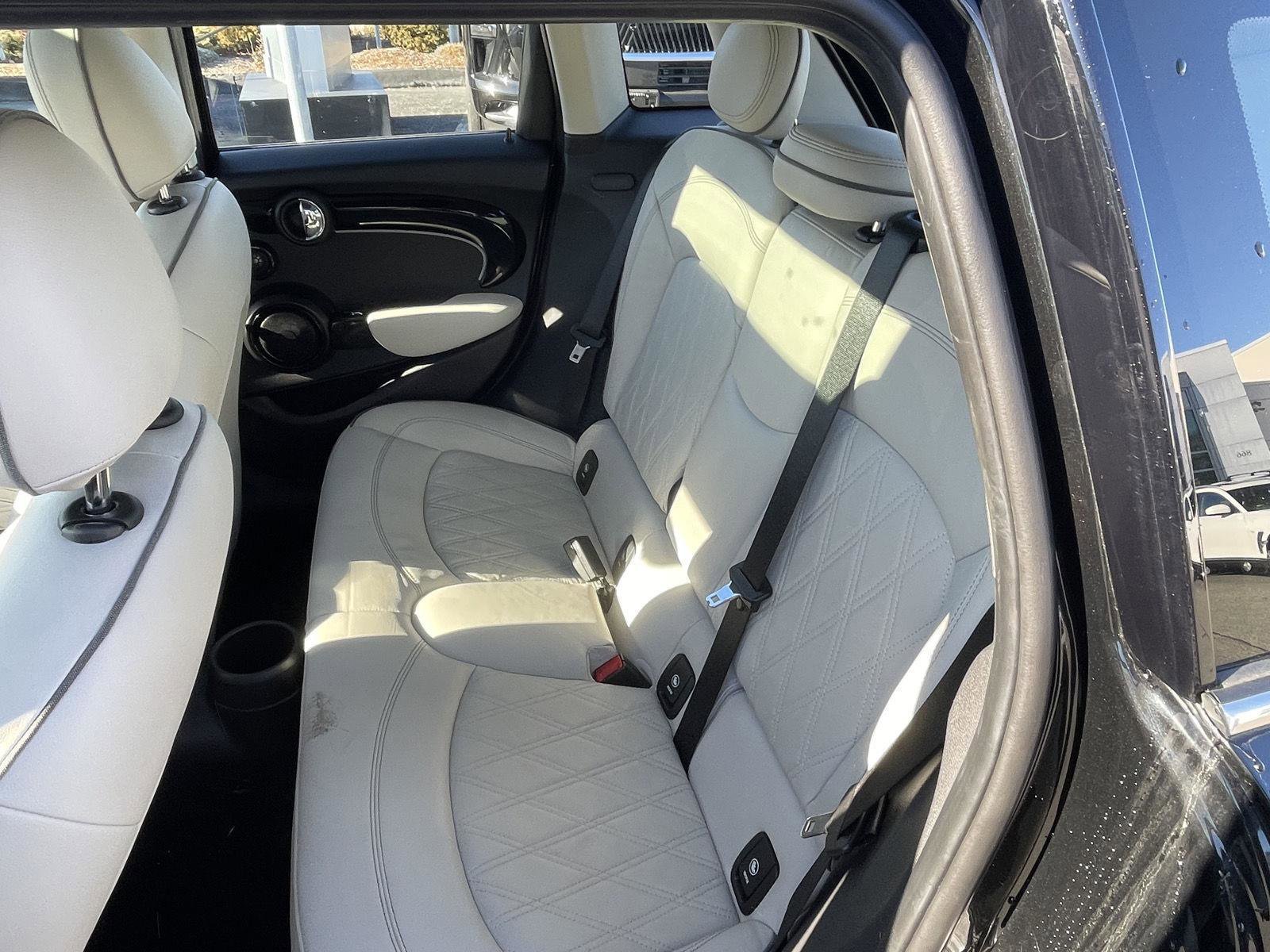 Used 2023 MINI Cooper S image 4