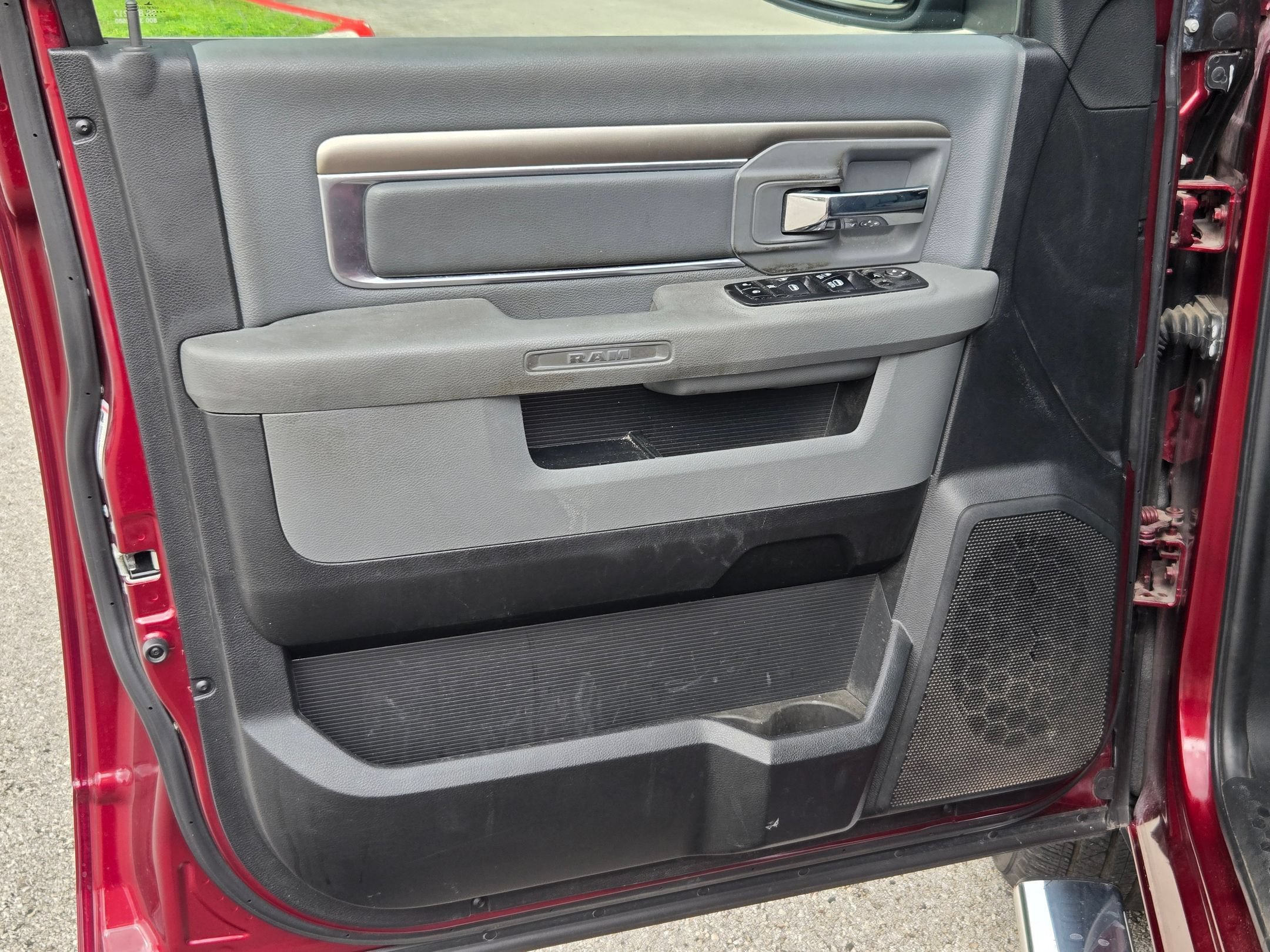 Used 2017 RAM 1500 Lone Star RWD image 10
