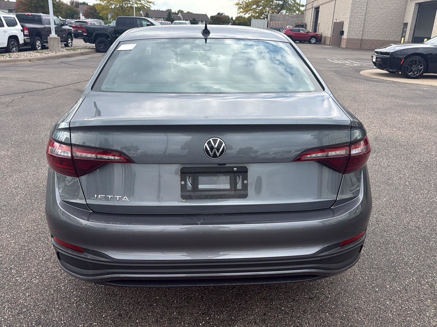 Used 2024 Volkswagen Jetta Sport FWD image 4