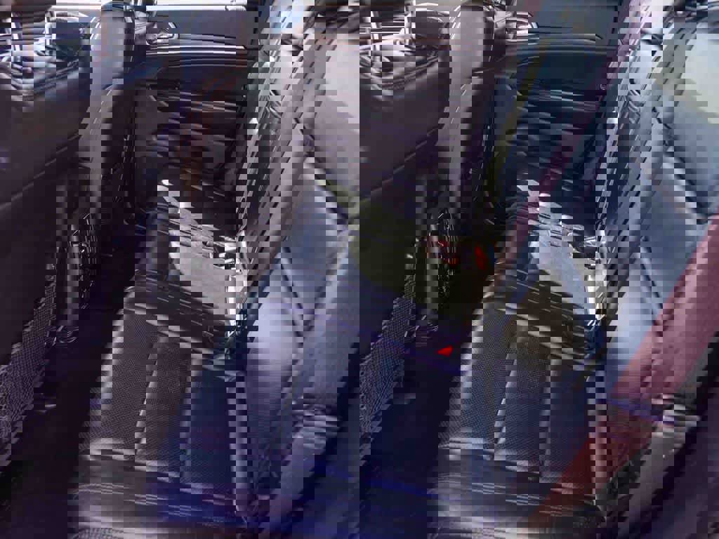 Certified 2020 Jeep Grand Cherokee Limited w/ Luxury Group II image 17