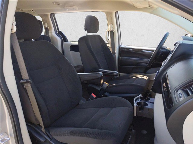 Used 2018 Dodge Grand Caravan SE w/ UConnect Hands-Free Group FWD image 20